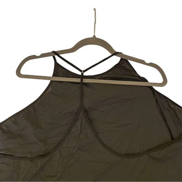 Nike - Picture 3 of 5